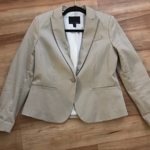 🌟Banana Republic Classic-Fit Blazer Petite4 Beige - Picture 2 of 8